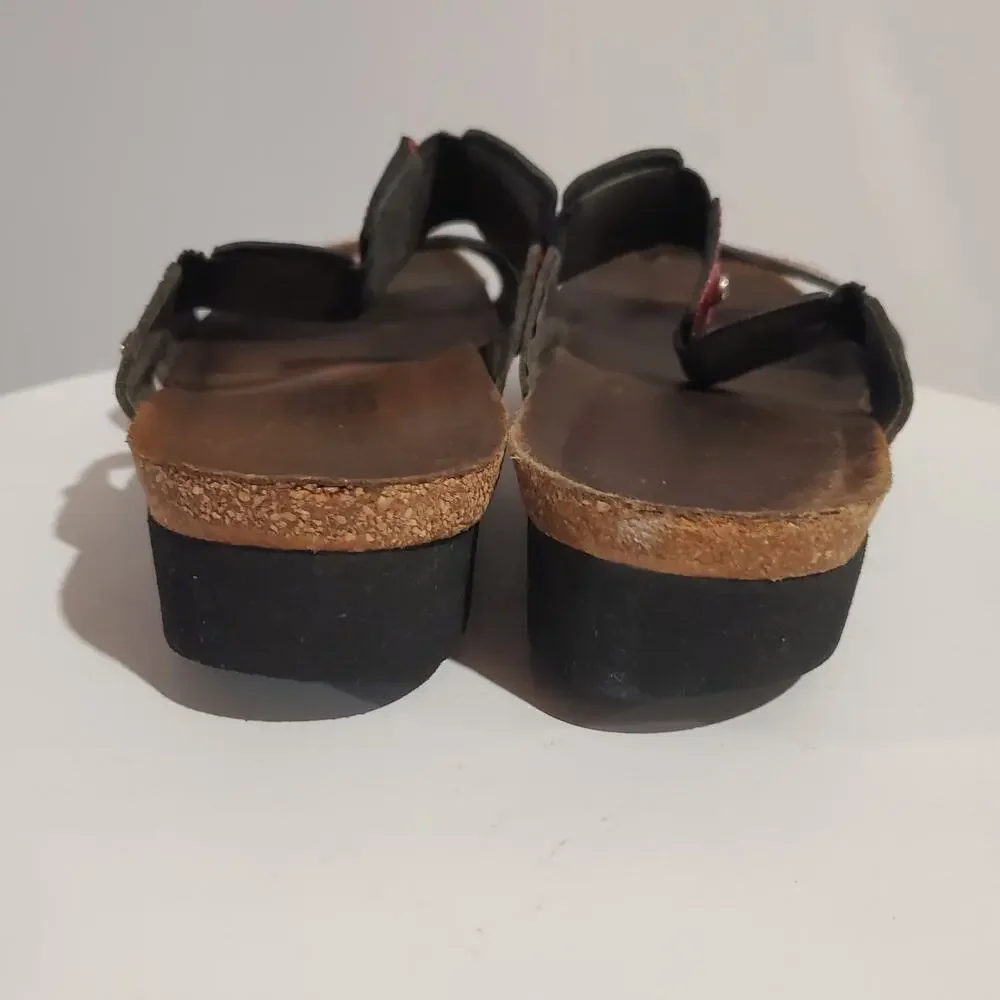 Naot Ashley Patent Leather Jeweled Slip On Wedge Footbed Sandals Size 9 EU 40